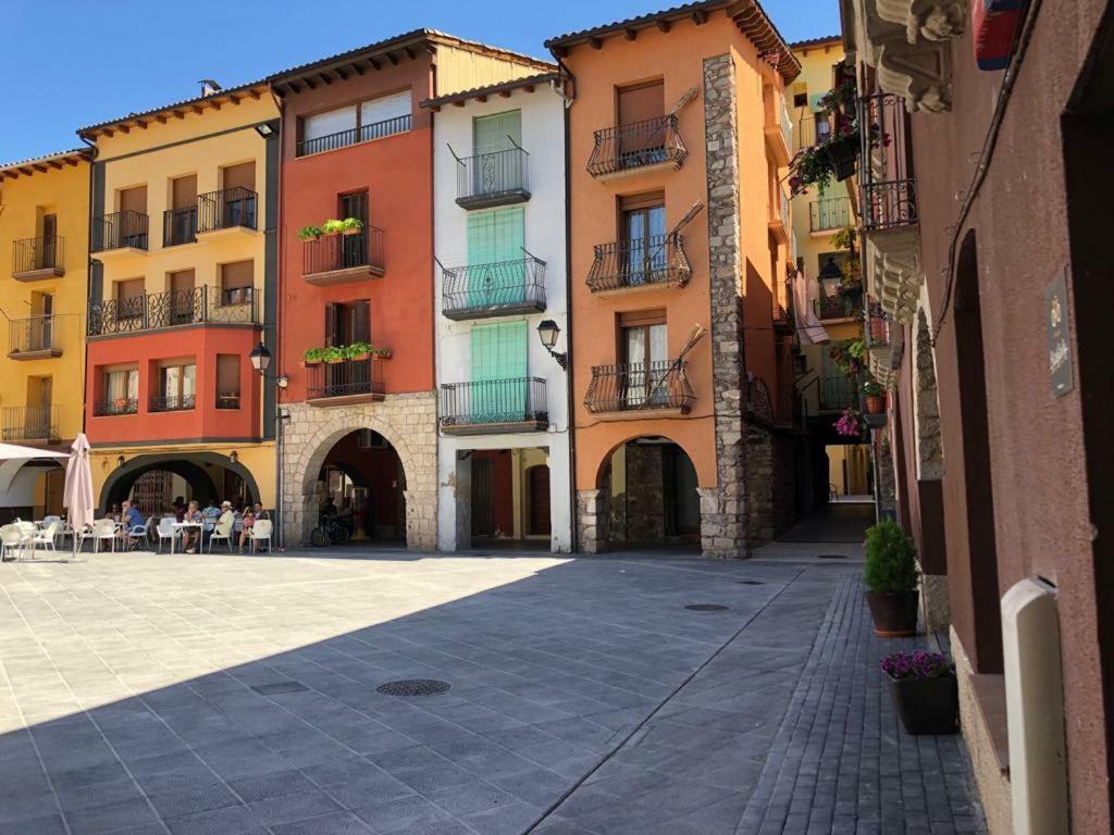Apartamento Vacacional El Pont de Suert Extérieur photo